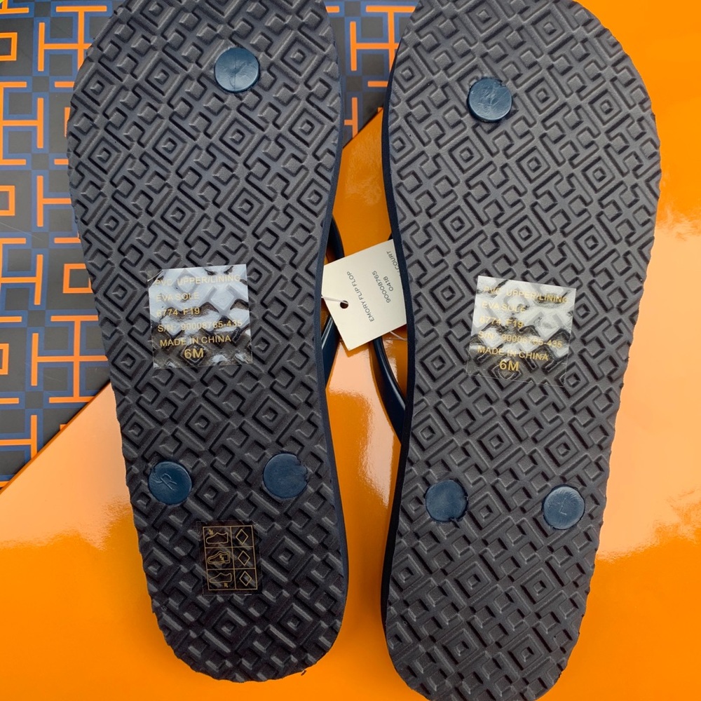 NWT Tory Burch Emory Flip Flop Flat Logo Sandals - Picture 7 of 12